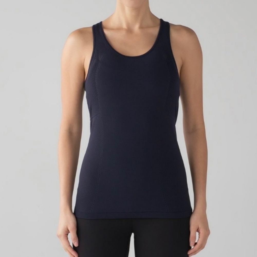 Lululemon midnight blue perforated "Reveal" racerback athletic tank top - Picture 4 of 11